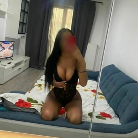 Alexandra – Escortă pentru Cupluri în Militari · escortă cuplu