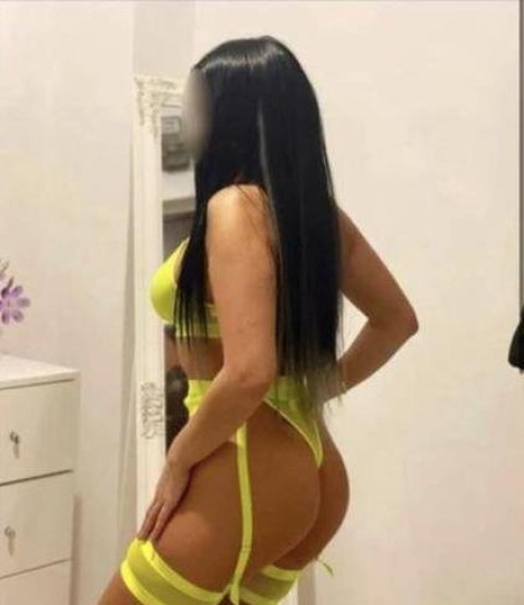 Alina, Escortă Premium în Piața Sudului