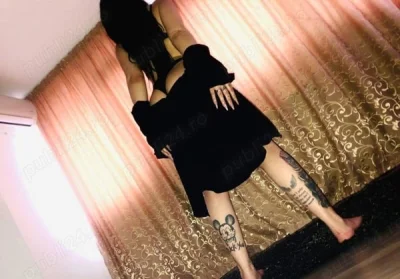 Blonda Matură de 70 ani în Pallady