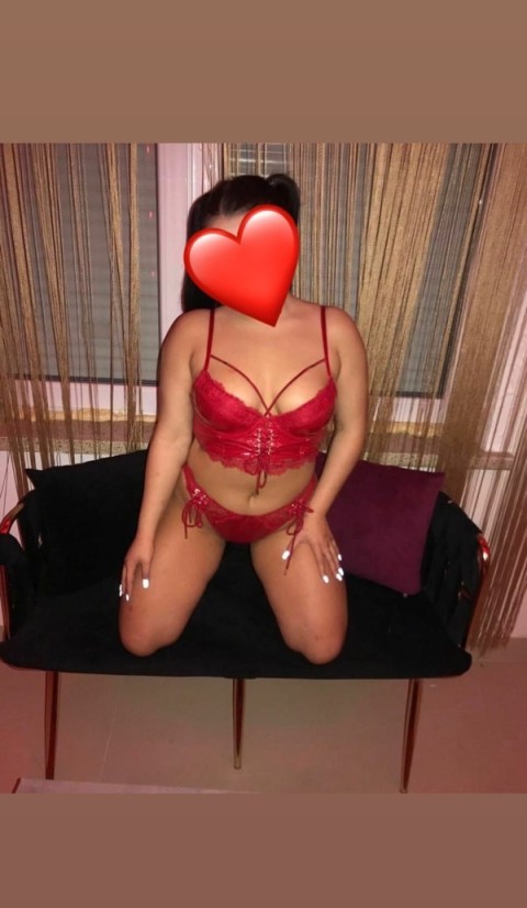 Cristina, Escortă Independentă pentru Senzatii Tari în ParkLake