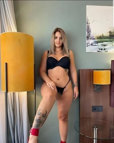 Două Fete Blonde pentru Plăceri Supreme în Sibiu
