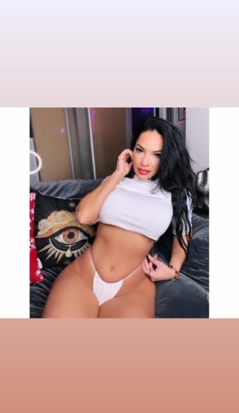 Escortă 150 cm în Ghencea pentru fantezii îndrăznețe