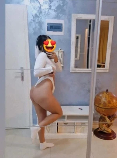 Escortă 19 Ani – Experiențe Unice în Vatra Luminoasă