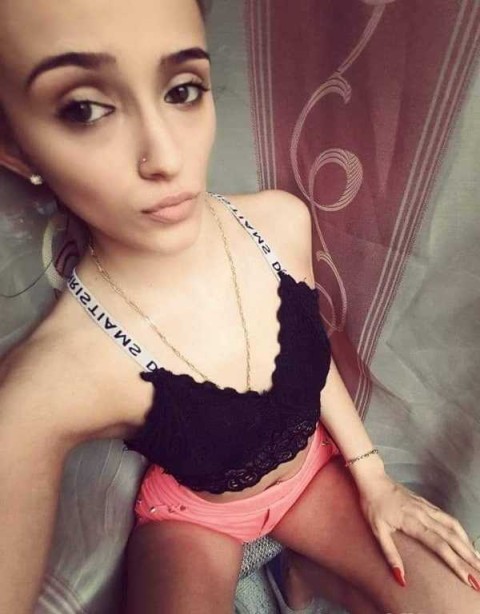 Escortă 19 Ani în Sector 1