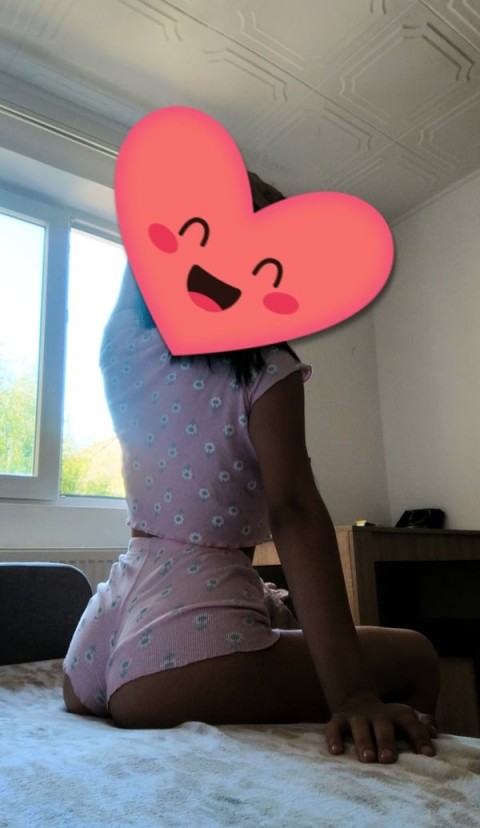 Escortă 20 ani – Experiențe Unice în Galați