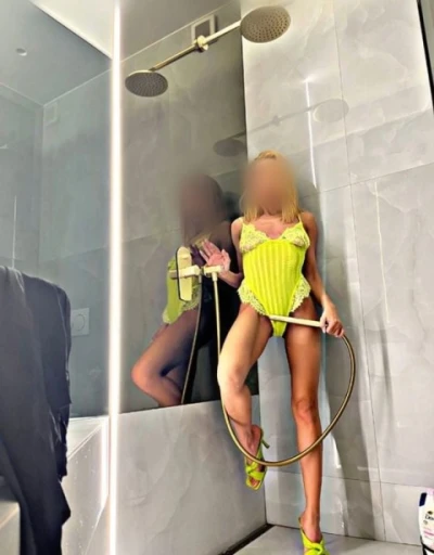 Escortă 40 ani pentru aventuri incitante în Costin Georgian