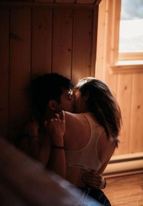 Escortă BDSM cu Experiență în Sector 6