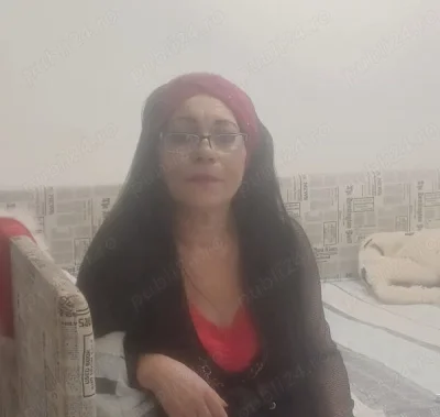 Escortă blondă porno disponibilă în Cernavodă