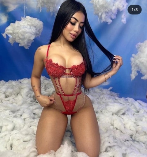 Escortă cu forme în 1 Decembrie