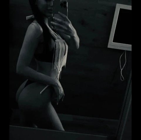 Escortă Femboy Adelina – Plăceri Discrete în Armenească
