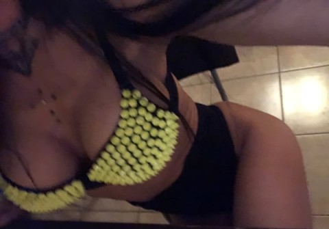 Escortă Jucării în Regie