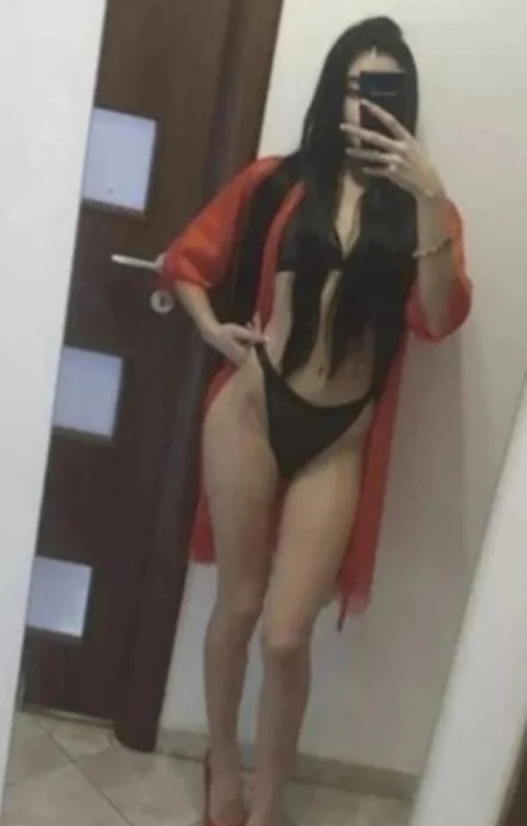 Escortă Masaj Erotic în Sector 6