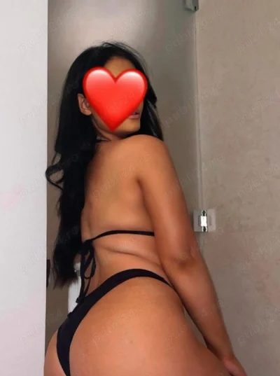 Escortă matură total în Băneasa