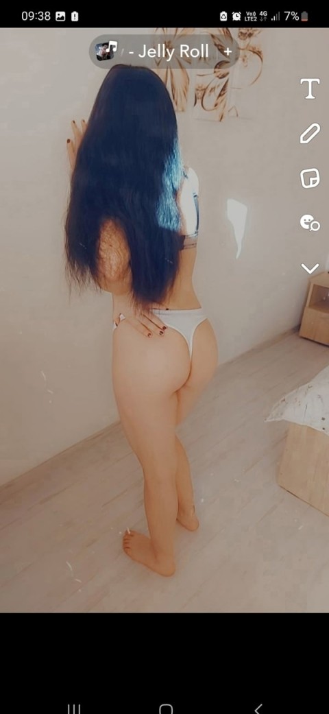 Escortă Nouă în 2 Mai