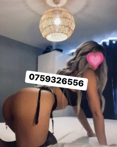 Escortă Pitică de Lux în Băneasa