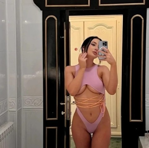 Escortă Păr Pubian – Plăceri Unice în Banu Manta