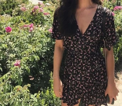 Escortă Slabă și Seducătoare în Rahova