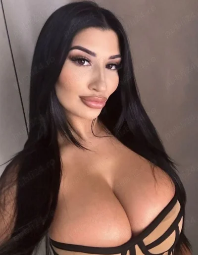 Escortă Travestită High Class în Piatra Neamț