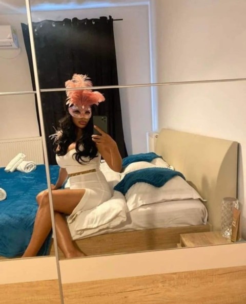 Escortă XXL Nouă în Valea Oltului