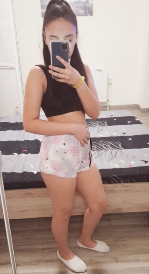 Experiență de Neuitat cu Anna – Sex Oral în Curtea de Argeș