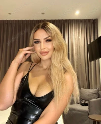 Experiență de Neuitat cu o Escortă de 50 Ani în Gorjului