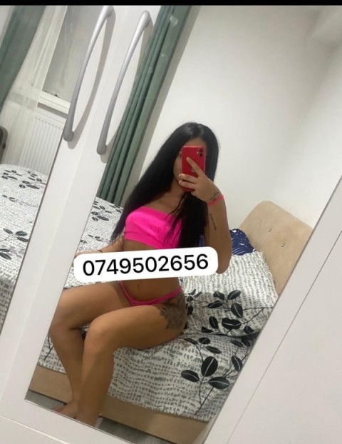 Experiența unei escorte busty de 22 de ani în Petroșani · 60 ani