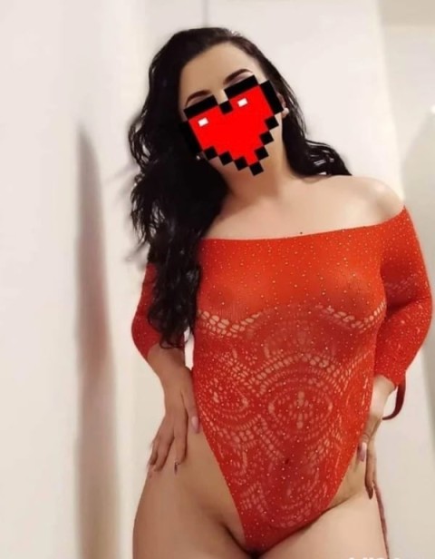 Fotografii Reale cu Misha – Disponibilă Non-Stop