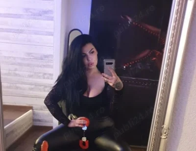 Gravidă Seducătoare pentru Domni și Cupluri