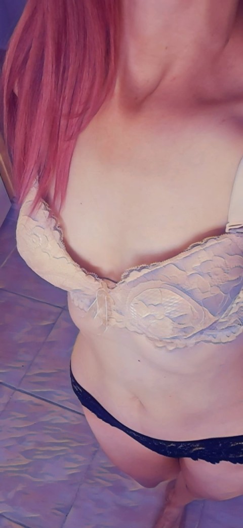Inocența unei escorte gay în Vatra Luminoasă · escortă gay