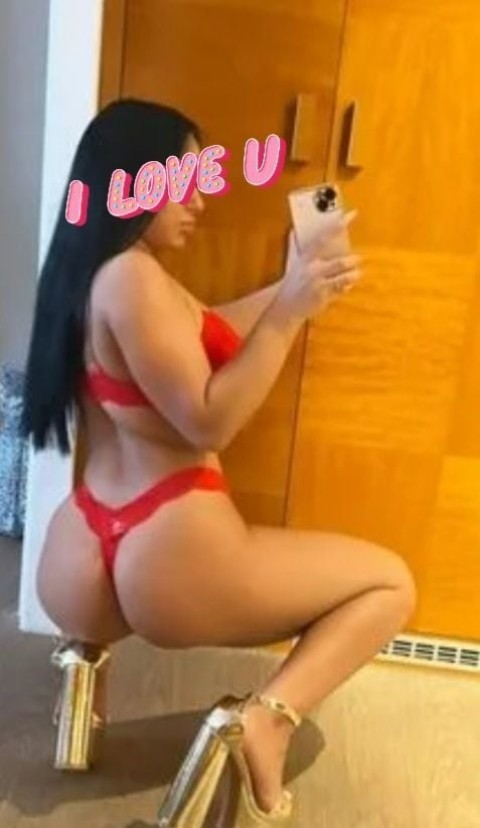 Ioana – Escortă Slabă și Seducătoare în Armenească