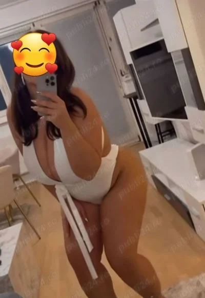 Iulia – Premium Companion în Grand Arena