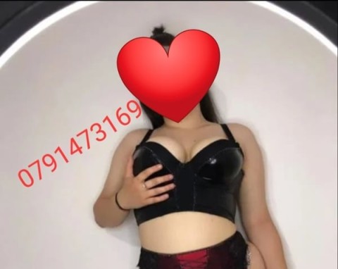 Jessica, escortă 19 ani – Experiență și rafinament în Satu Mare