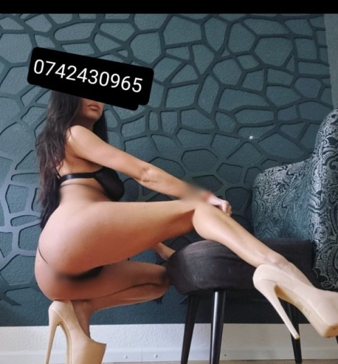 Mălina, escortă începătoare în Summerland