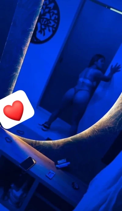 Întâlnire Incitantă cu o Escortă de Etnie în Alexandria