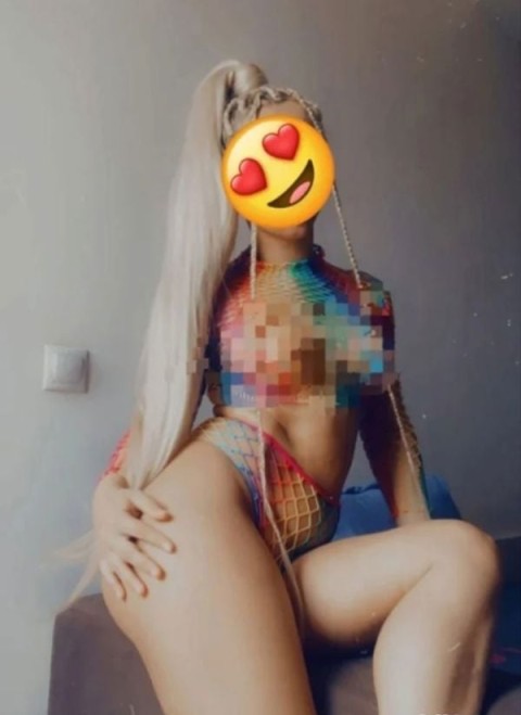 Pup Play și Dominare la Ultima Oră