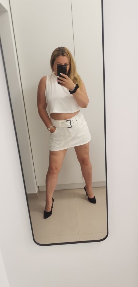 Roșcată Foc – Escortă Vibrator în Grivița