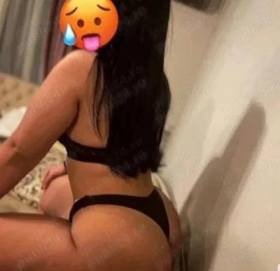 Simona, escortă superbă în Tineretului