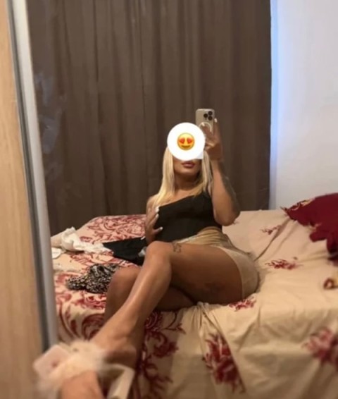 Travesti de Lux în Grozăvești